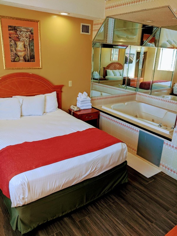 Jets Motor Inn image 1