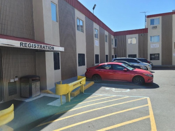 Jets Motor Inn image 6